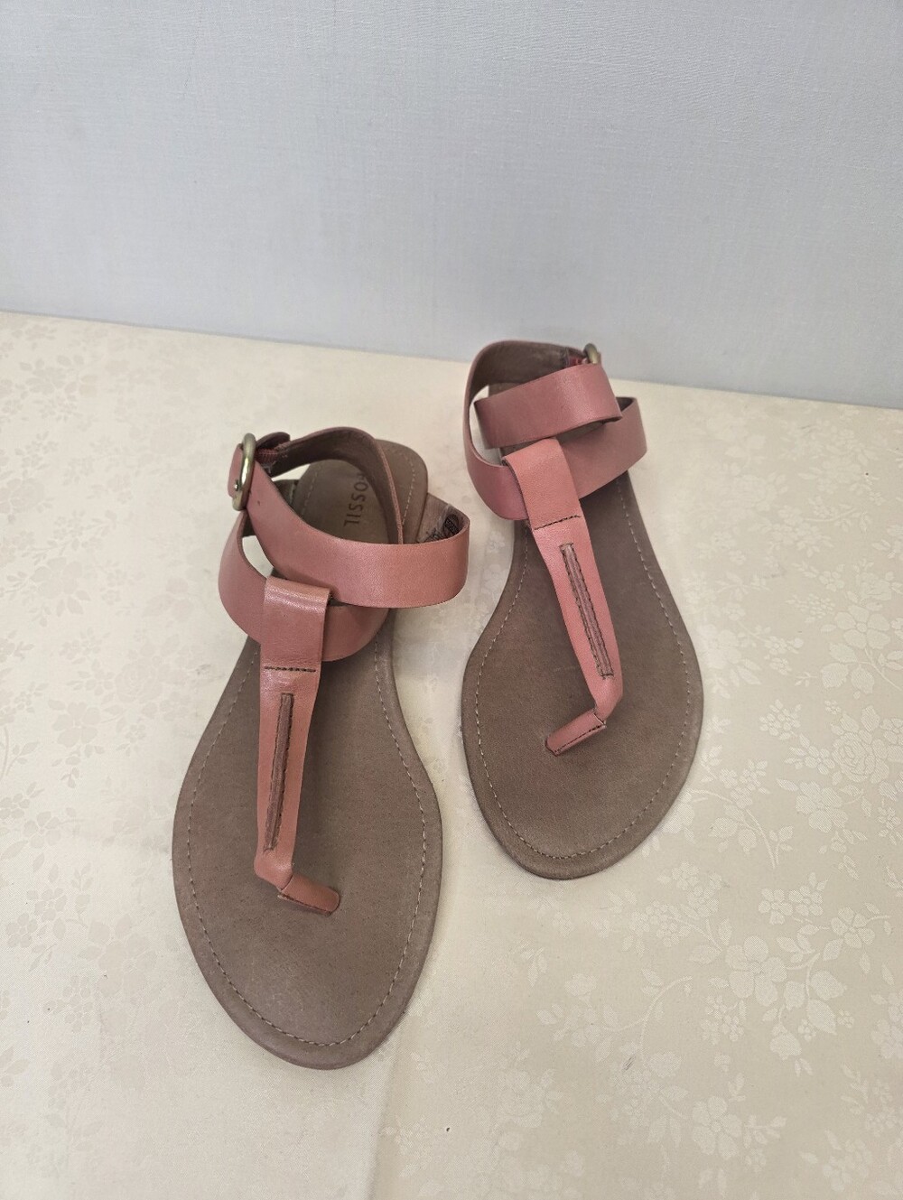 Fossil Pink Leather Ankle Strap T-Strap Flat Thong Sandals Size 8.5 - Picture 6 of 8